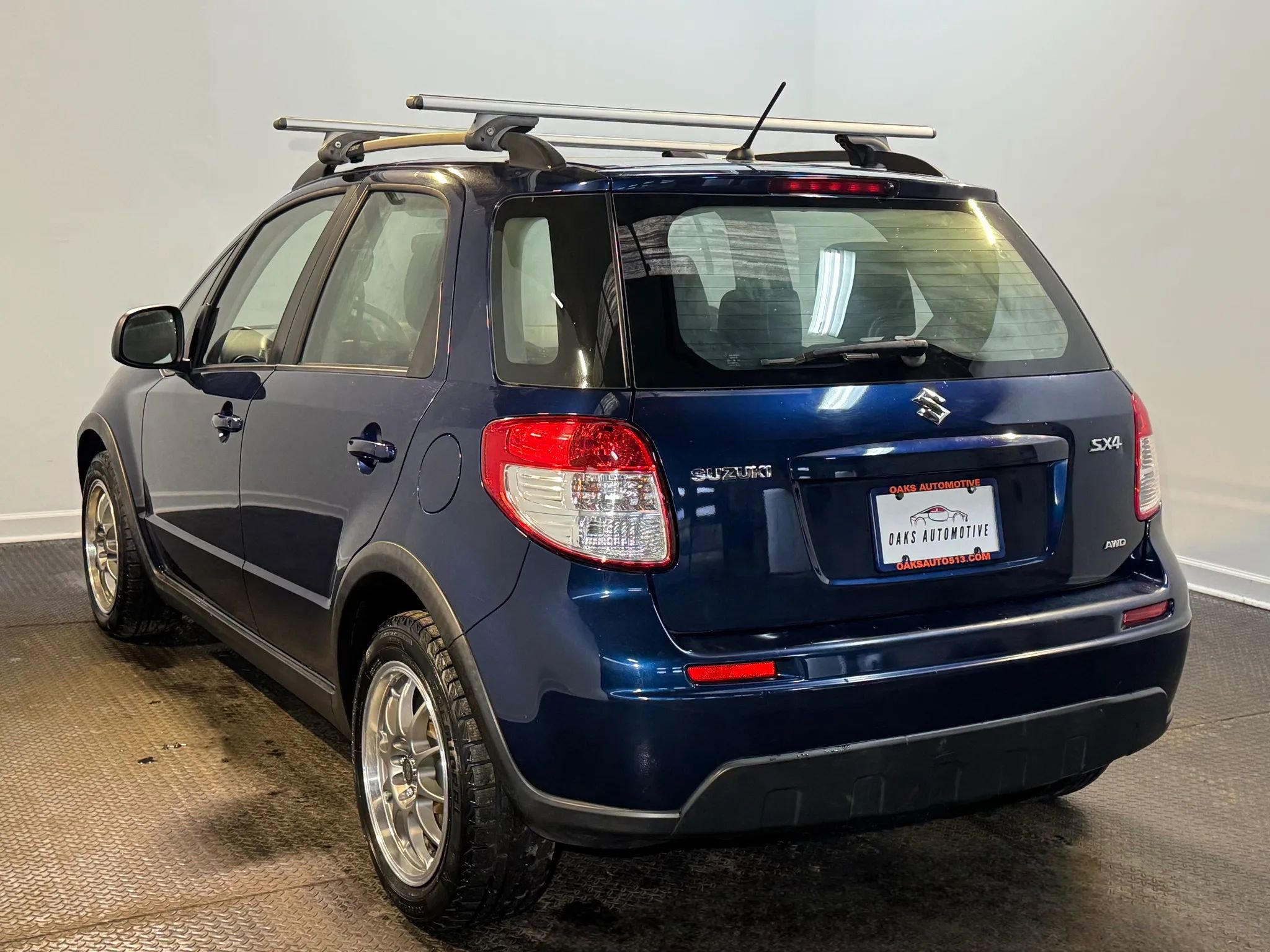 Used 2011 Suzuki SX4 Hatchback 4D image 6