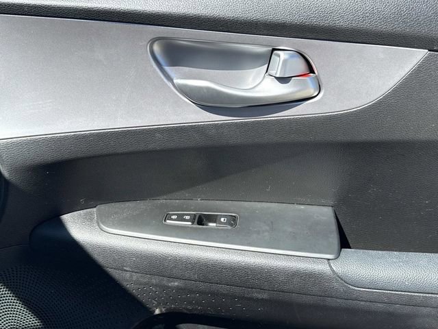 Used 2023 Kia Forte LX image 20