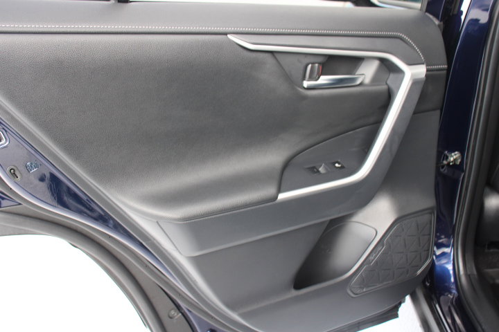 Certified 2022 Toyota RAV4 Limited image 13