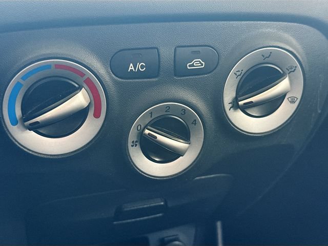 Used 2011 Hyundai Accent GL FWD image 15
