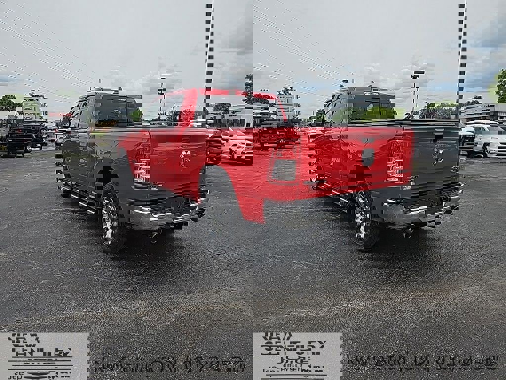 Used 2021 RAM 1500 Big Horn image 3