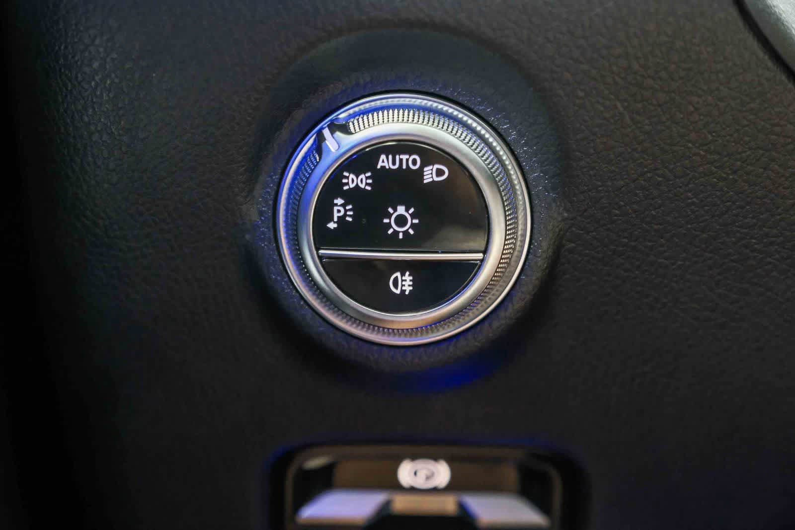 Certified 2023 Mercedes-Benz C 43 AMG 4MATIC Sedan image 28