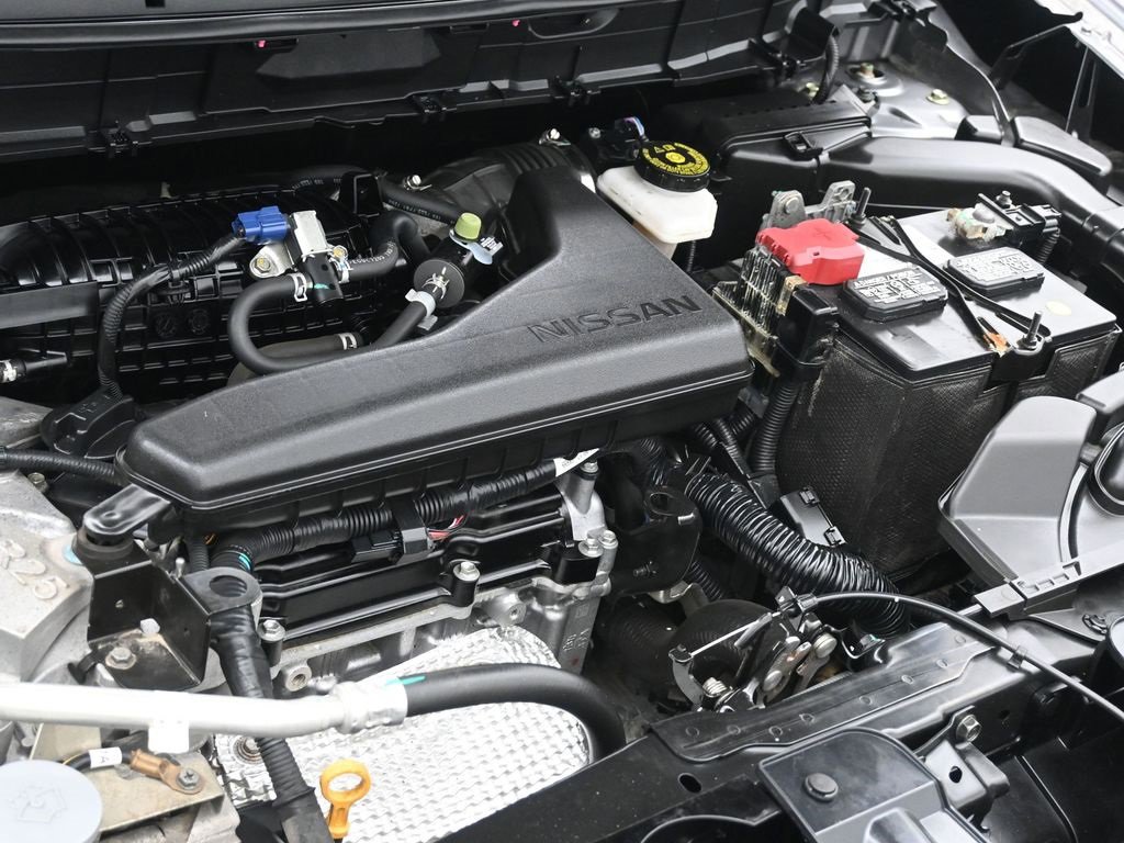 Used 2018 Nissan Rogue S image 24