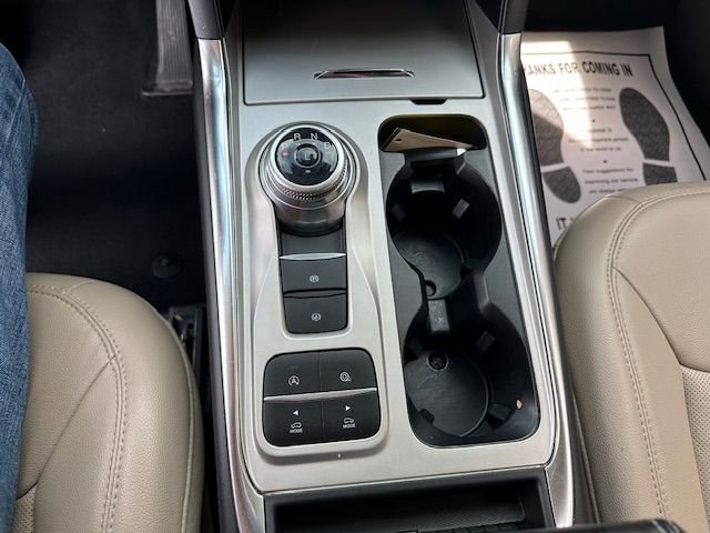 Used 2024 Ford Explorer Limited image 25