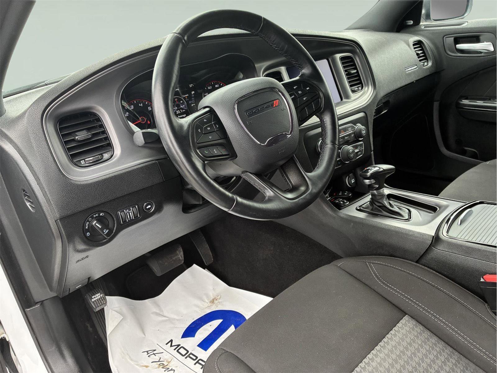 Used 2023 Dodge Charger SXT w/ Blacktop Package image 20