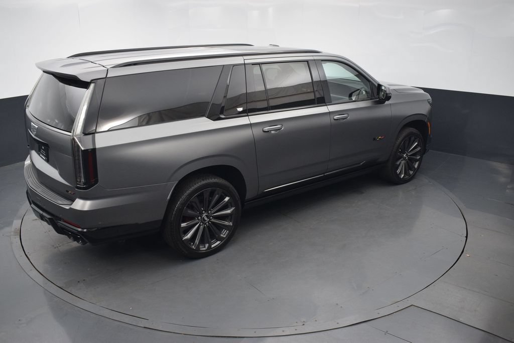 Certified 2026 Cadillac Escalade ESV V AWD/4WD image 47