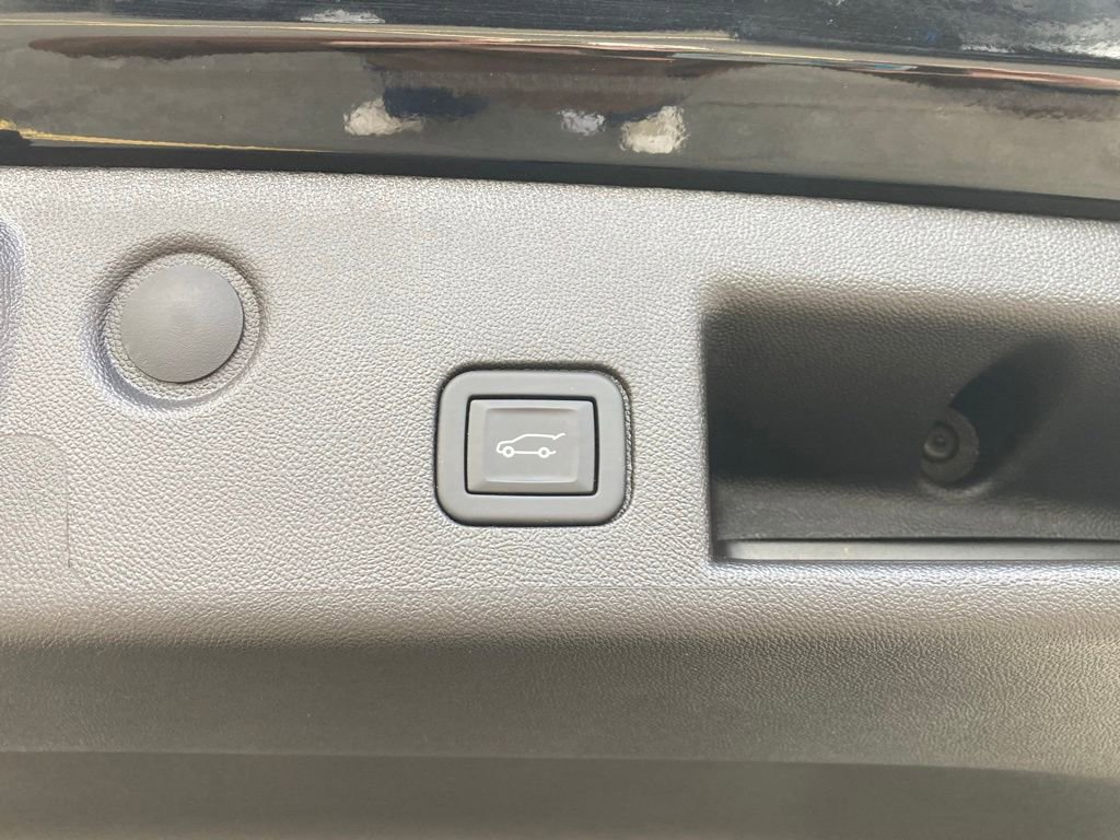 Used 2024 Chevrolet Equinox LT AWD/4WD image 24