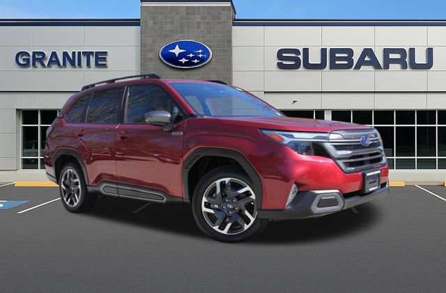 Used 2025 Subaru Forester Limited AWD/4WD image 4