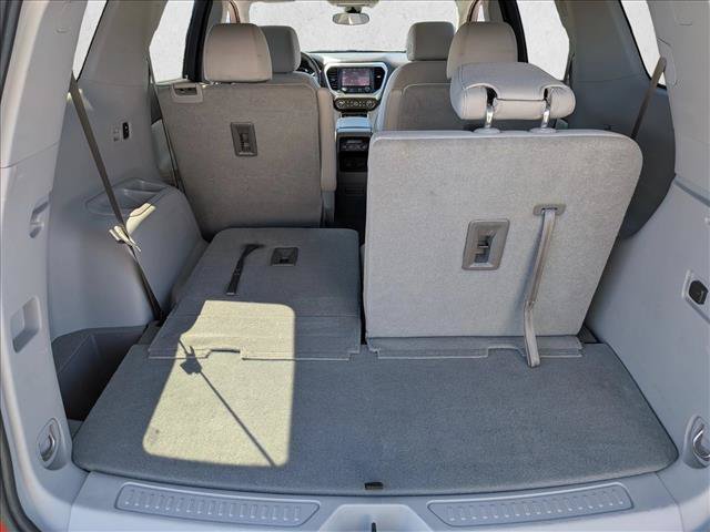 Used 2022 GMC Acadia SLE w/ Driver Convenience Package FWD image 6