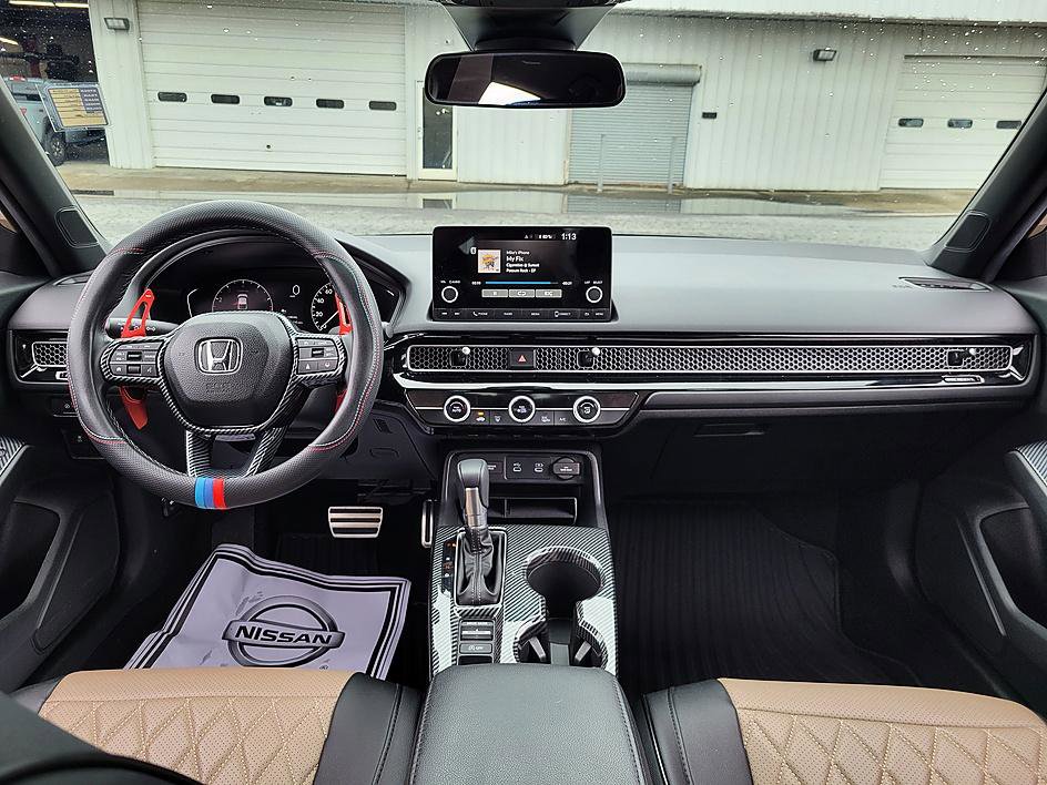 Used 2025 Honda Civic Sport image 16