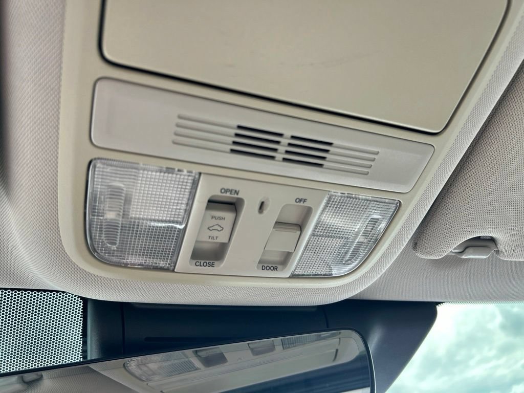 Used 2018 Honda Accord EX-L image 37