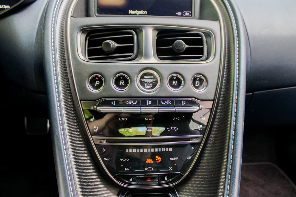 Used 2019 Aston Martin DBS Superleggera RWD image 16