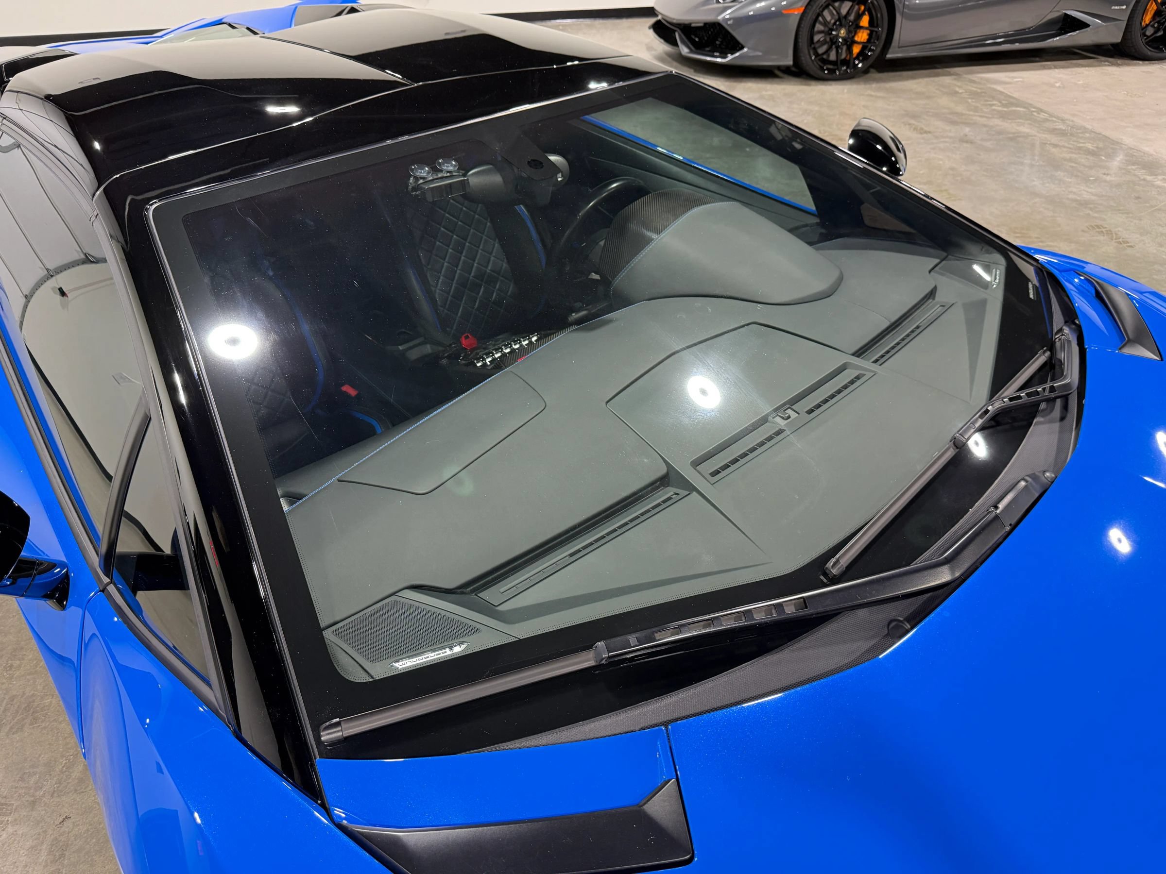 Used 2018 Lamborghini Aventador S AWD/4WD image 64