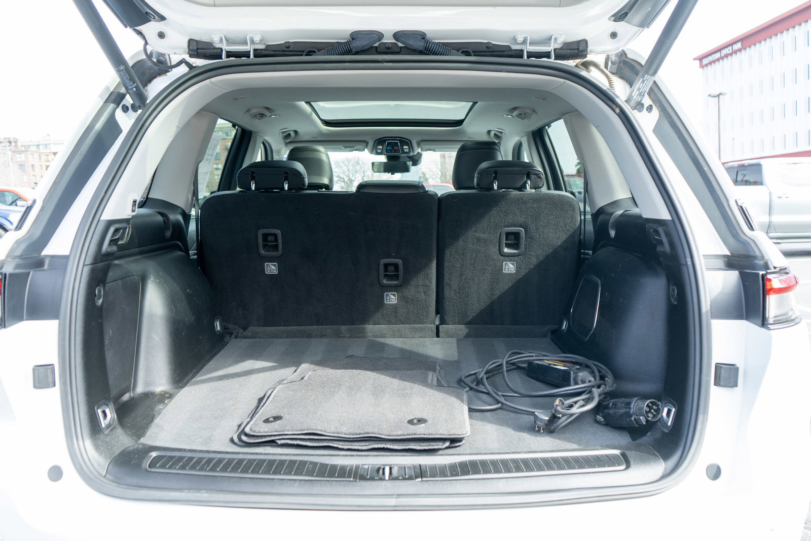 Used 2022 Jeep Grand Cherokee Limited 4xe w/ Luxury Tech Group II image 9