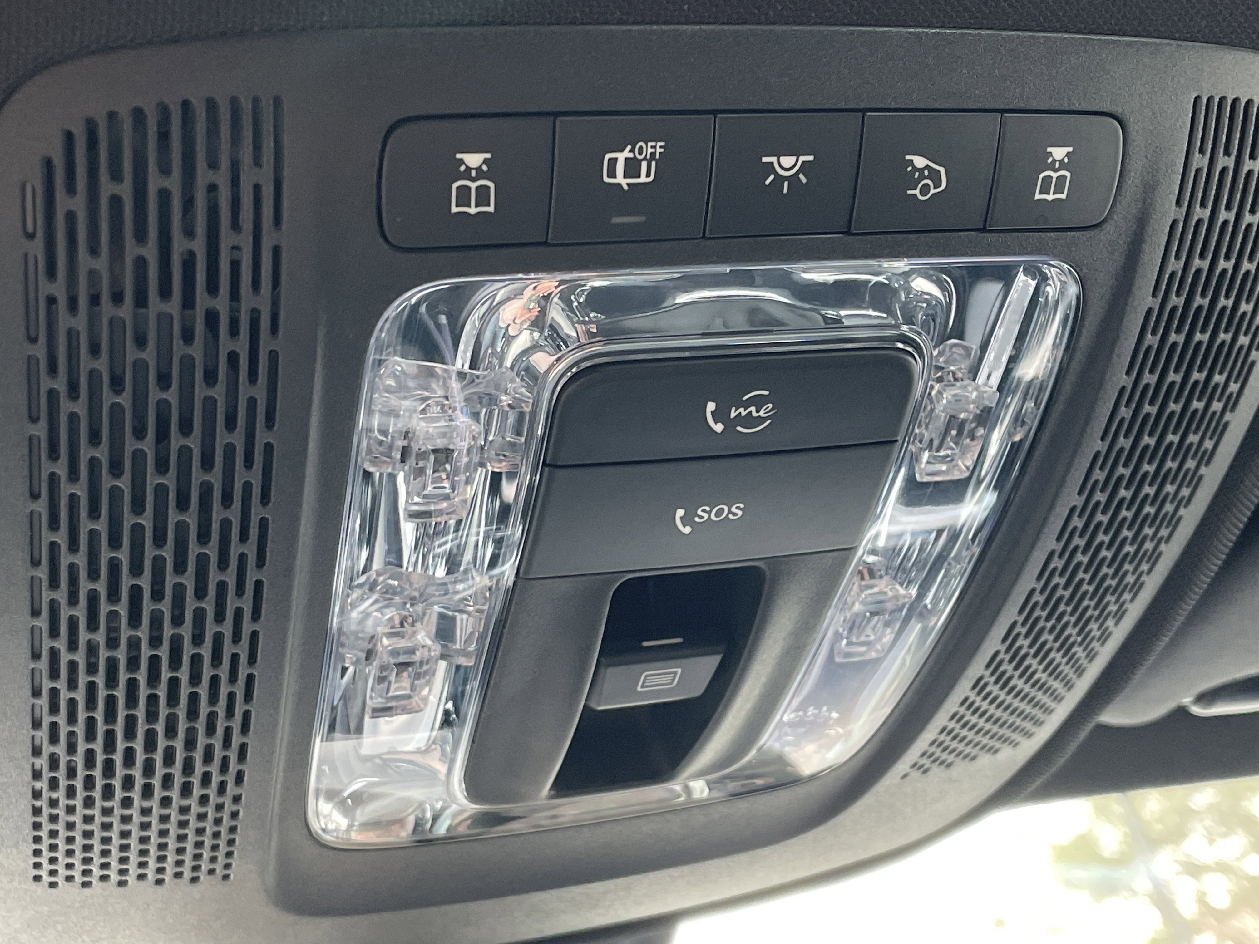 Certified 2022 Mercedes-Benz GLB 250 4MATIC image 36