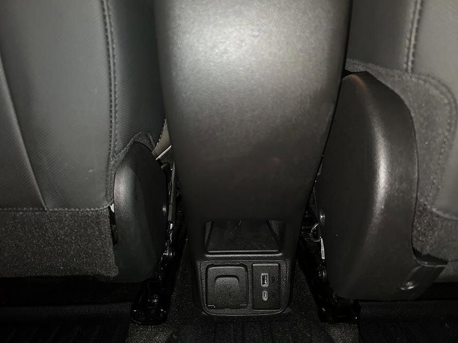 Used 2022 Chevrolet TrailBlazer RS w/ Technology Package image 33