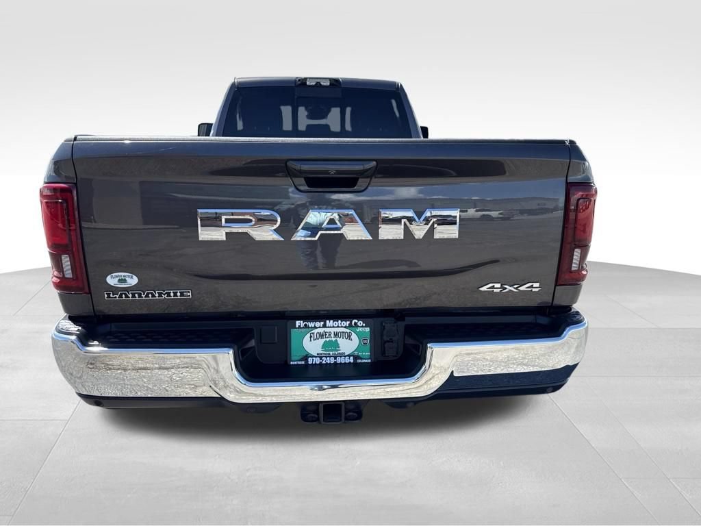 Used 2025 RAM 3500 Laramie w/ Max Tow Package AWD/4WD image 4