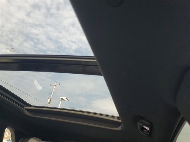 Certified 2023 Cadillac XT5 Premium Luxury w/ LPO, Floor Liner Package image 28