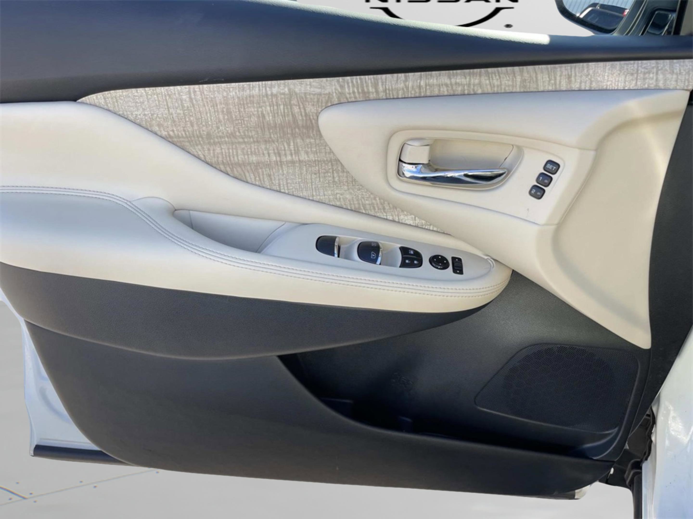 Used 2024 Nissan Murano SL image 16