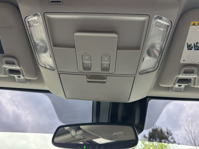 Used 2019 Toyota Tundra Limited w/ Limited Premium Package AWD/4WD image 31