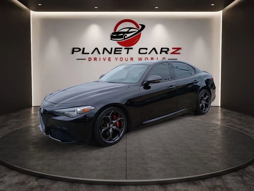 Used 2019 Alfa Romeo Giulia Ti Sport w/ Quick Order Package 22U Sport RWD image 1
