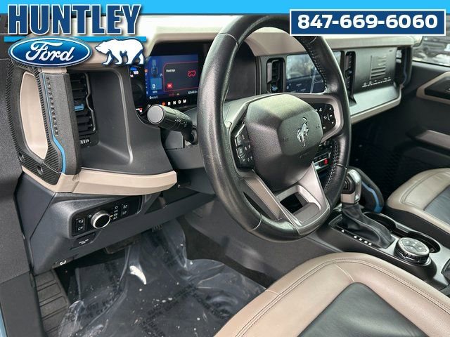 Used 2023 Ford Bronco Wildtrak image 19
