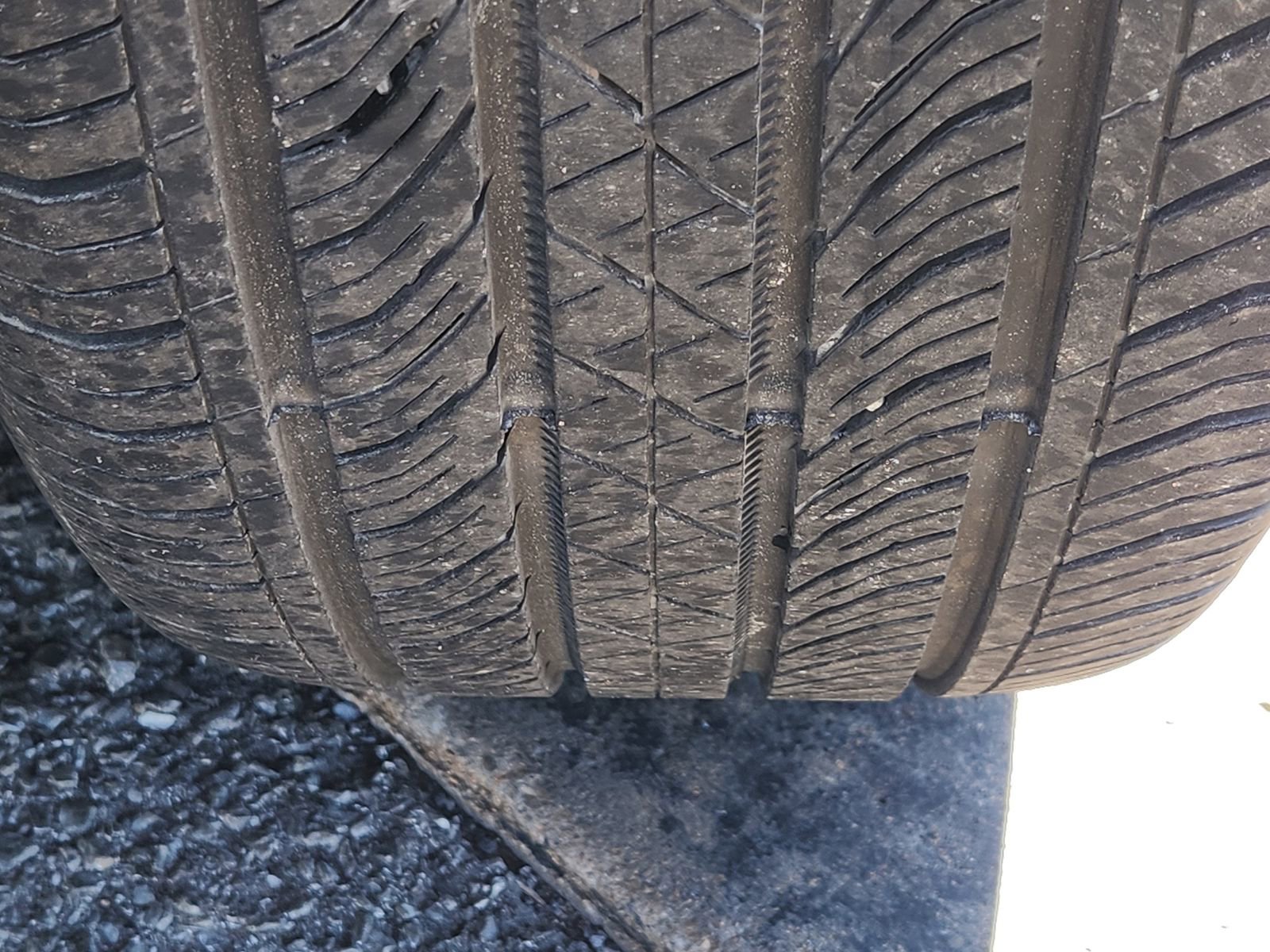 New 2025 Buick Envision Sport Touring image 15