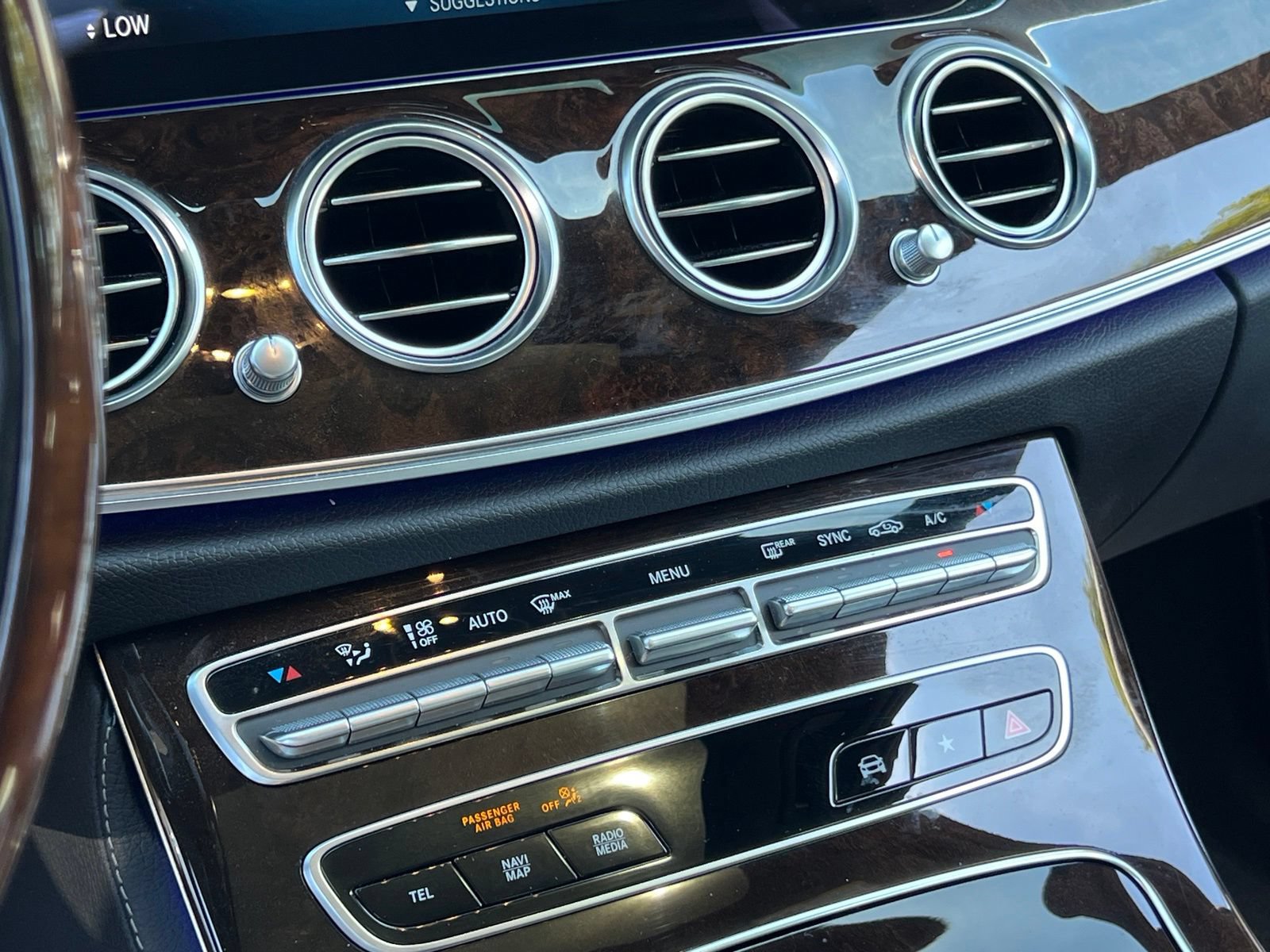 Used 2021 Mercedes-Benz E 450 4MATIC Sedan image 31
