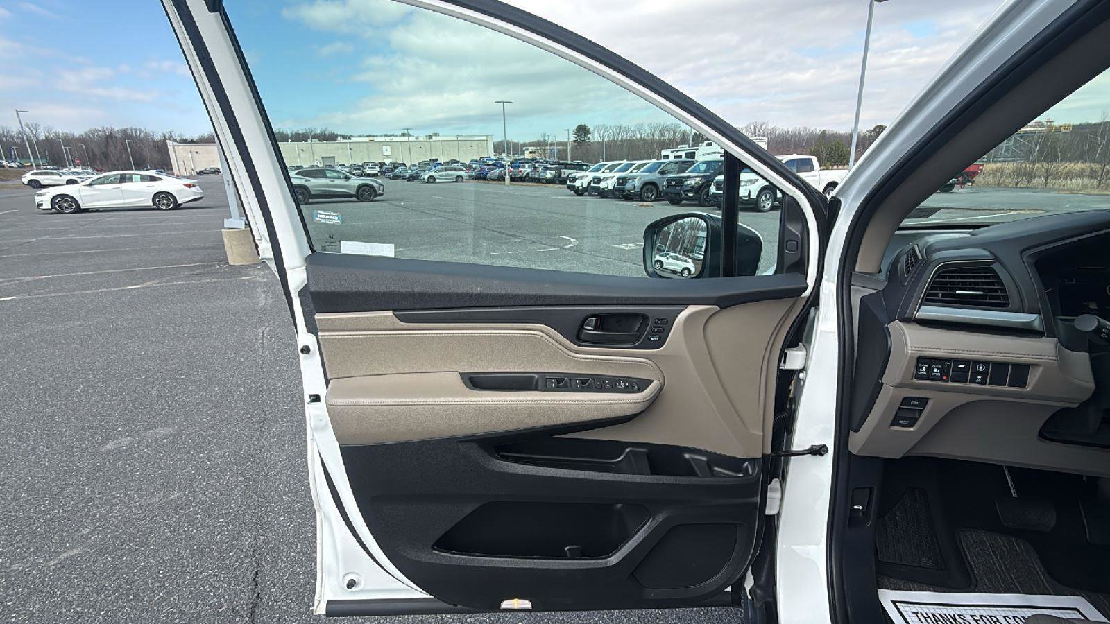 Used 2024 Honda Odyssey EX-L image 25