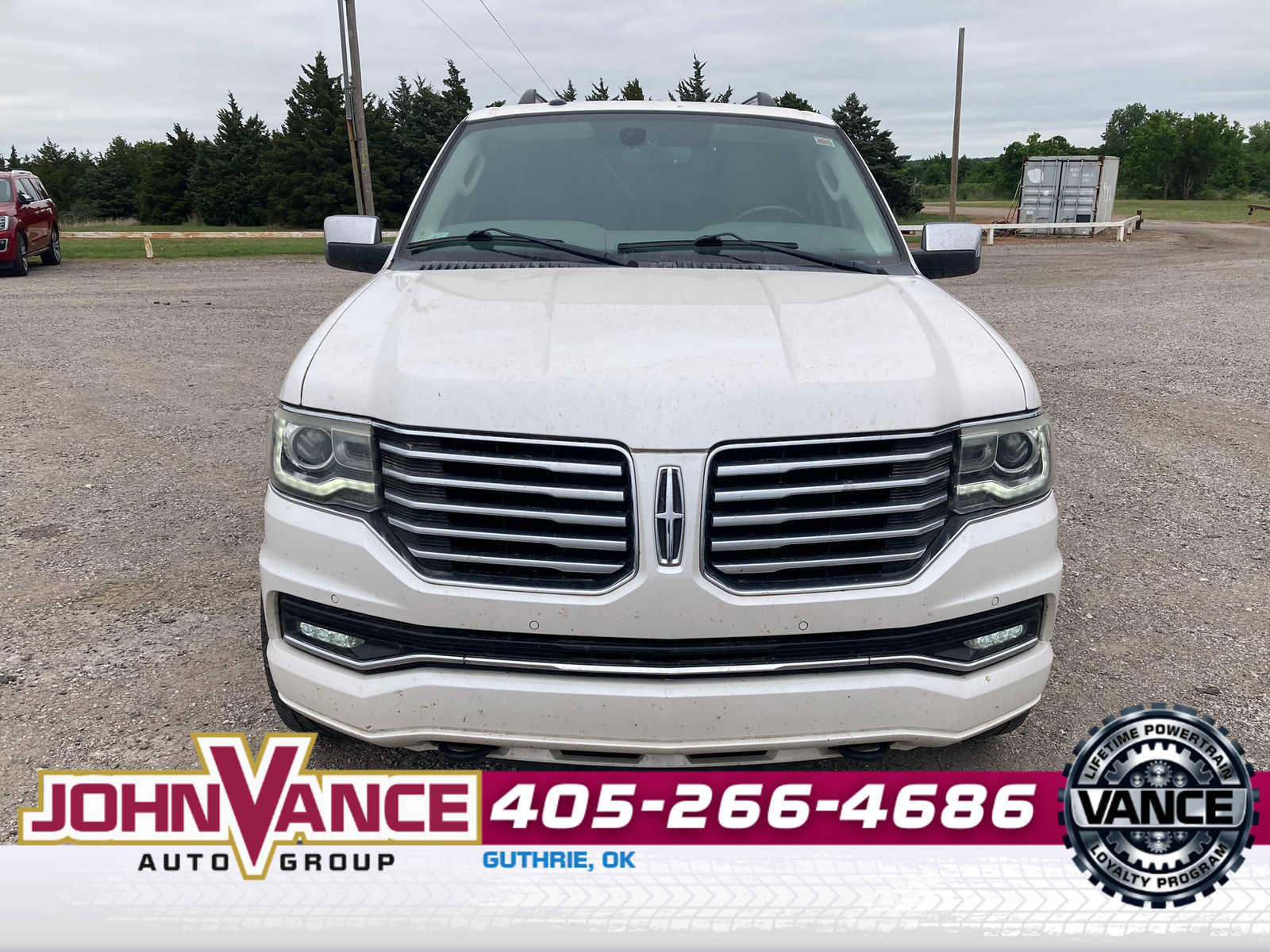Used 2015 Lincoln Navigator 4WD image 11