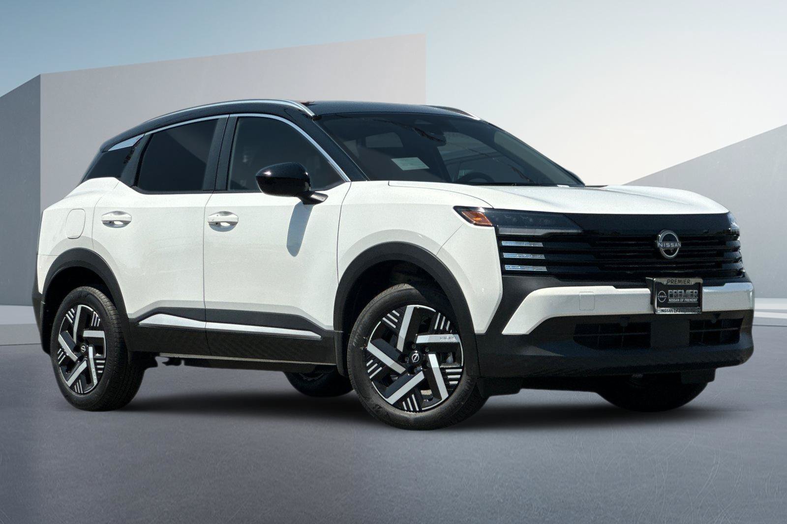New 2026 Nissan Kicks SV FWD image 2
