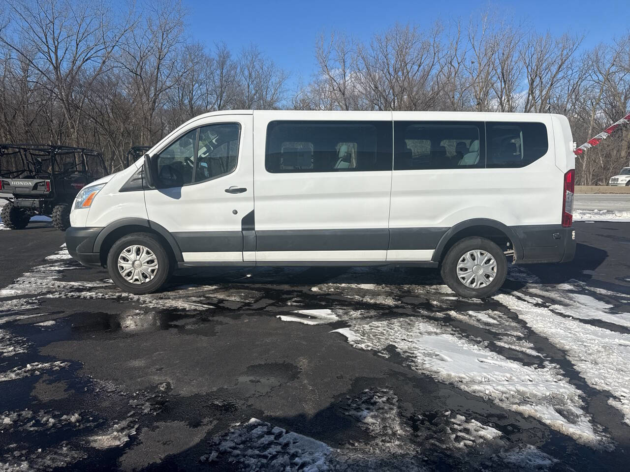 Used 2015 Ford Transit 350 XLT image 6