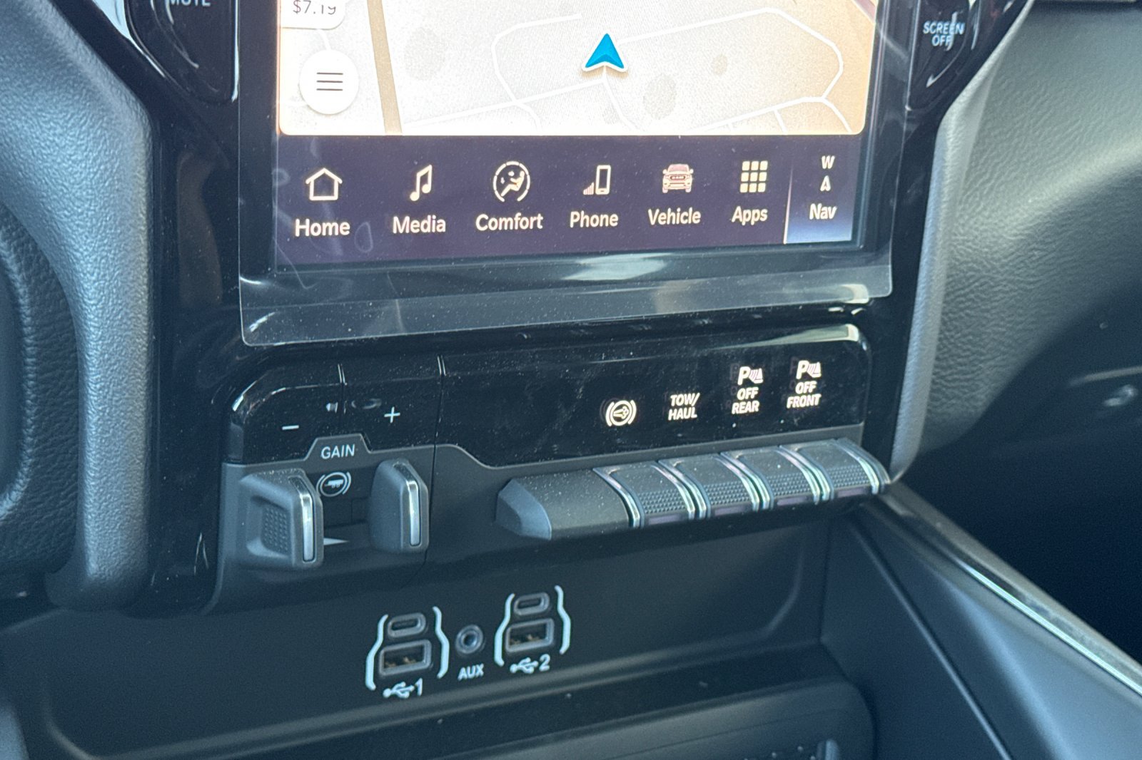 New 2026 RAM 2500 Laramie w/ Night Edition AWD/4WD image 19