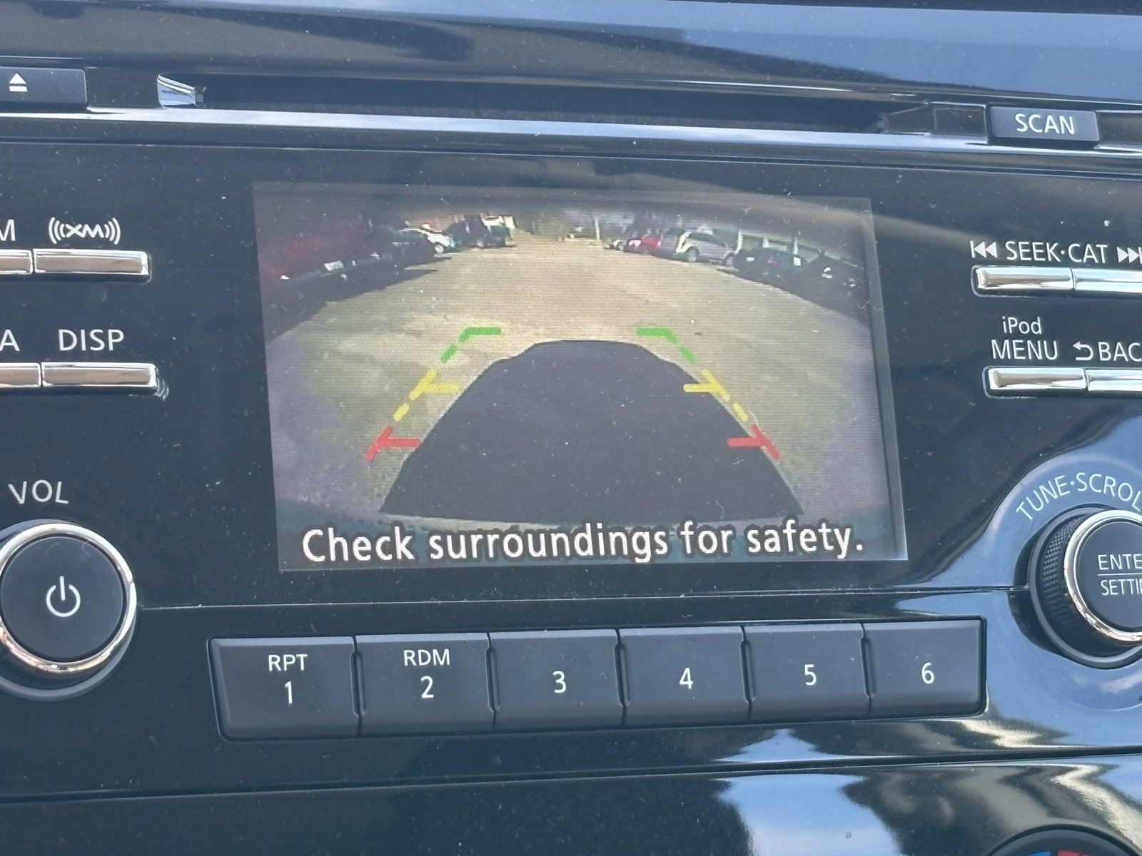 Used 2018 Nissan Rogue Sport S image 9