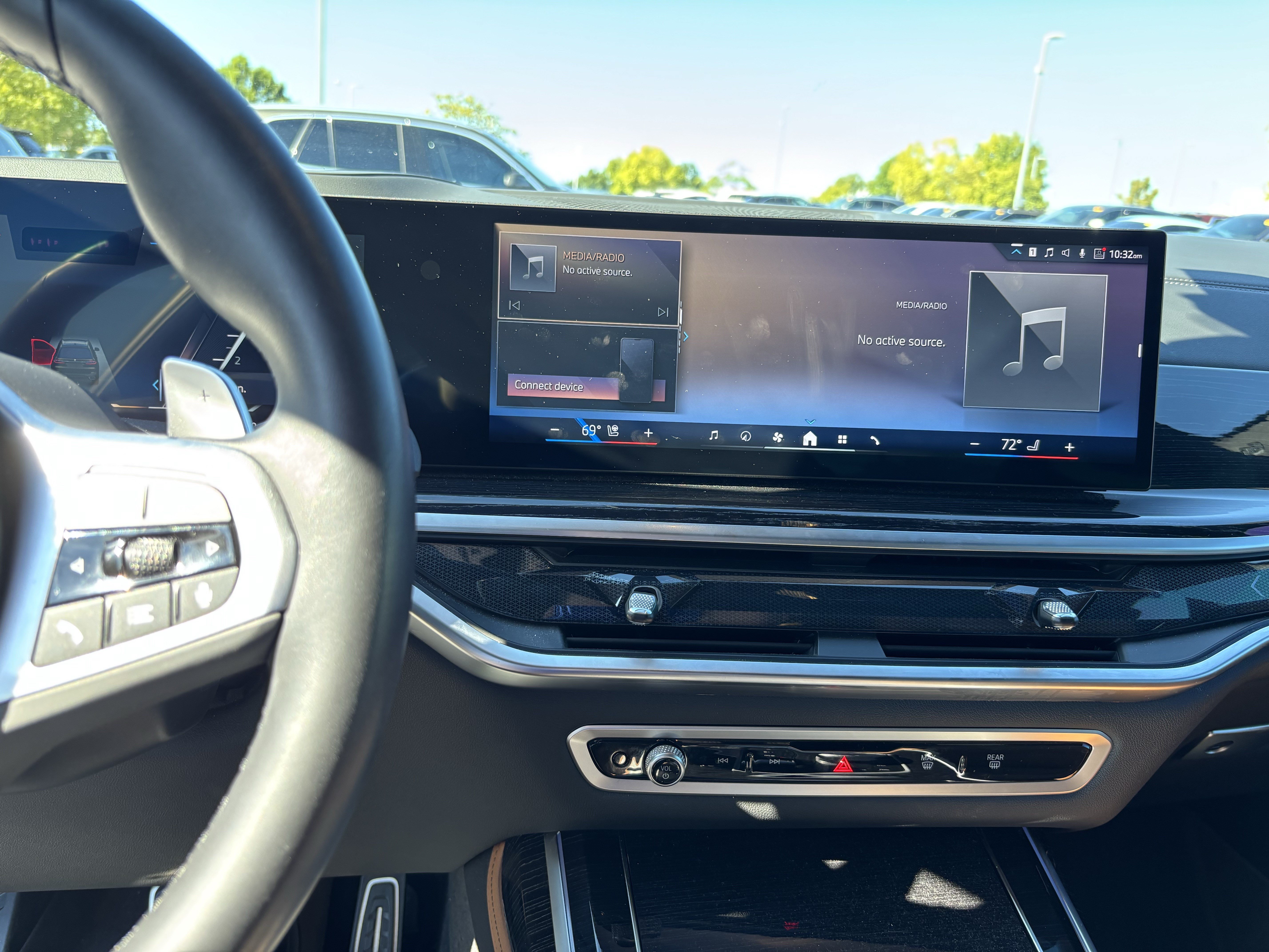 Certified 2025 BMW X7 xDrive40i w/ M Sport Package AWD/4WD image 30