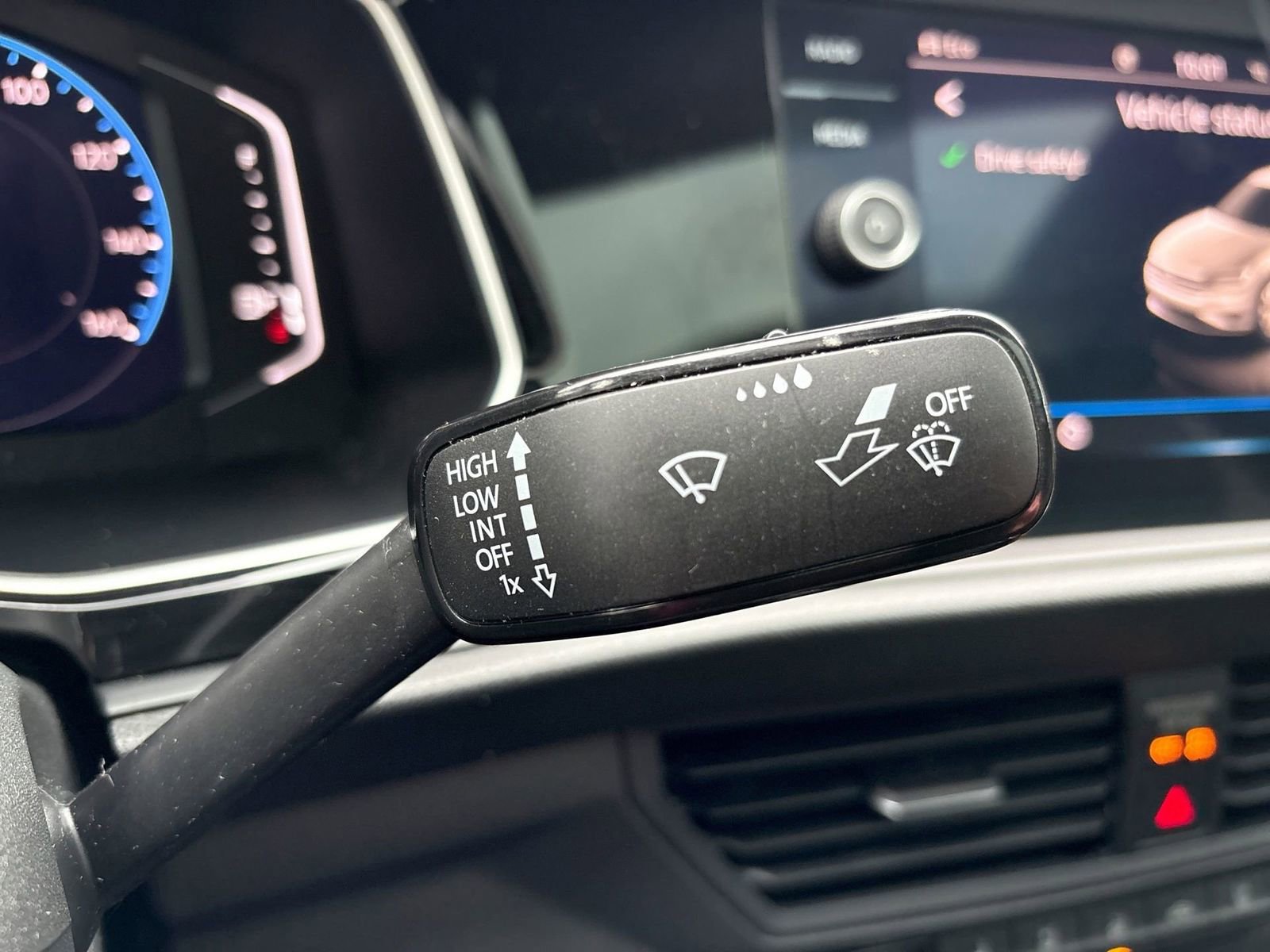 Used 2021 Volkswagen Jetta GLI Autobahn image 28