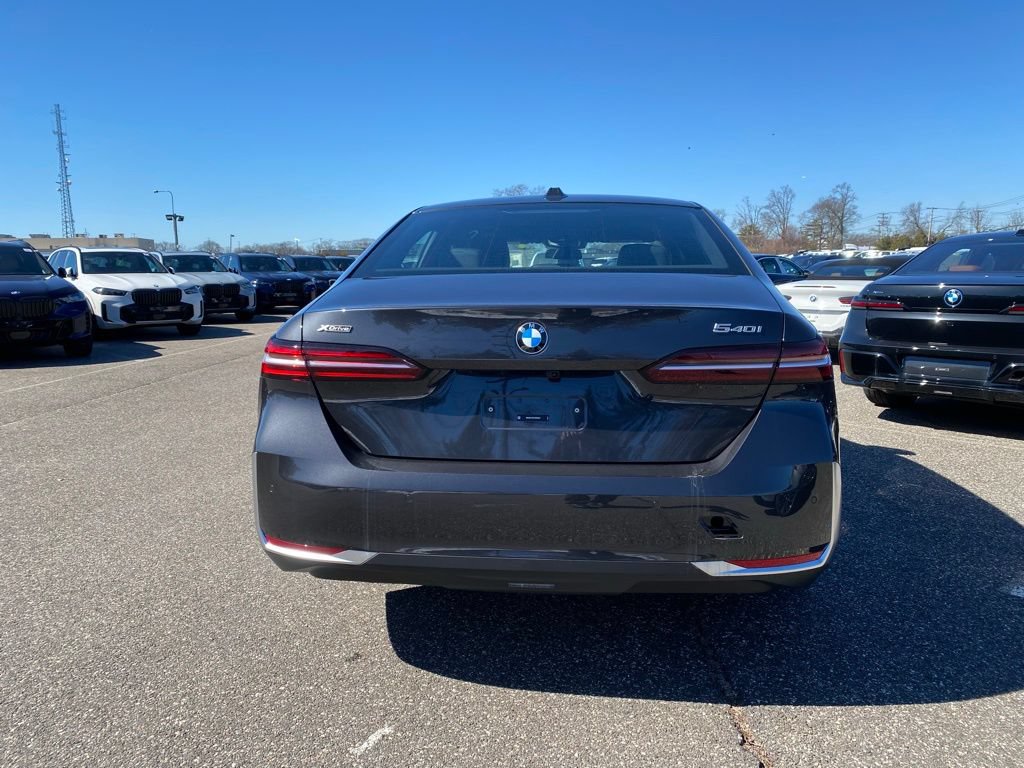 New 2026 BMW 540i xDrive AWD/4WD image 3