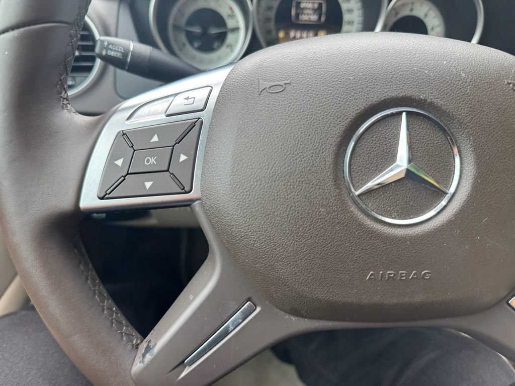 Used 2012 Mercedes-Benz C 300 4MATIC Sedan image 29