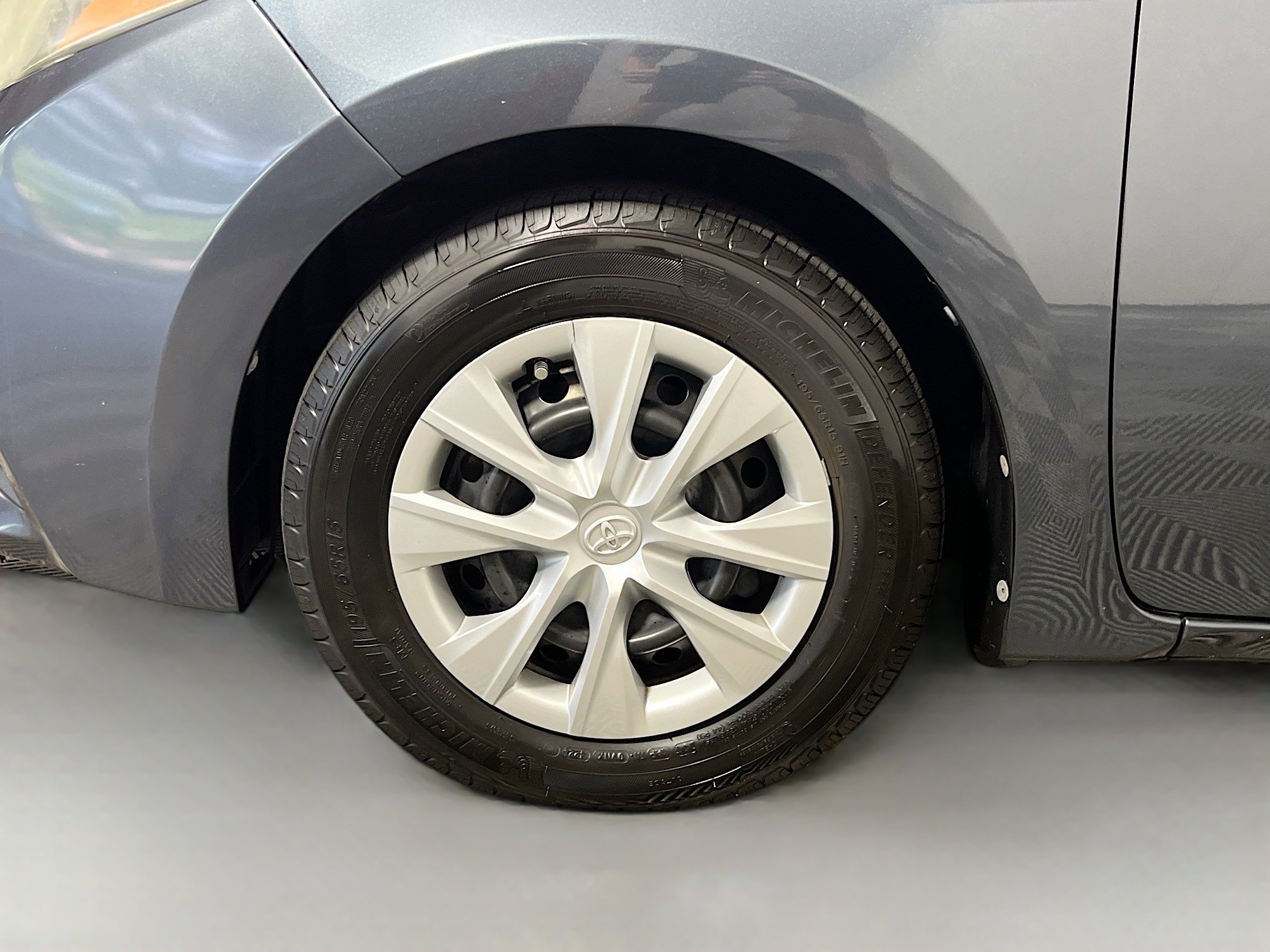 Used 2016 Toyota Corolla L image 14