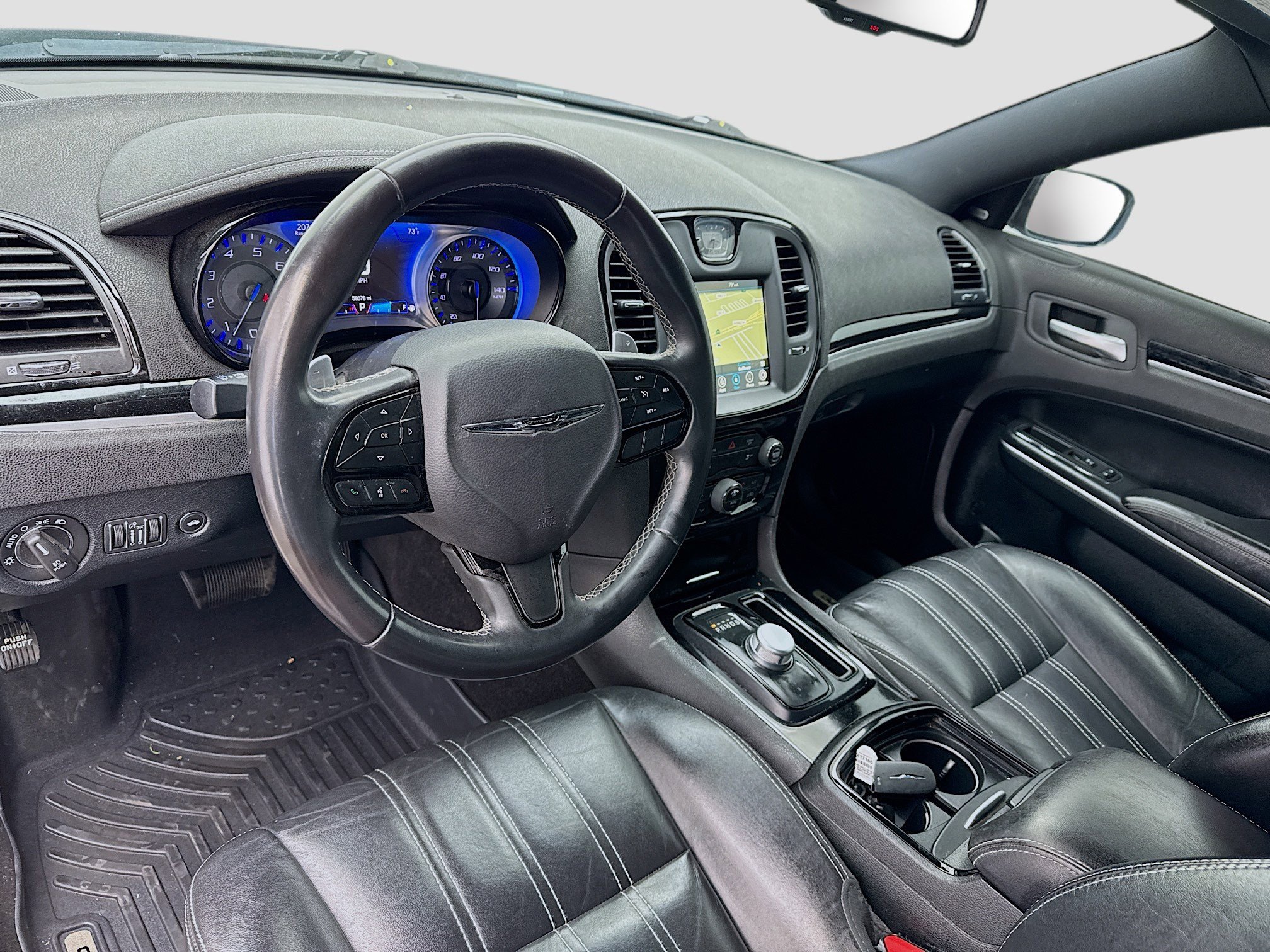 Used 2018 Chrysler 300 S RWD image 7