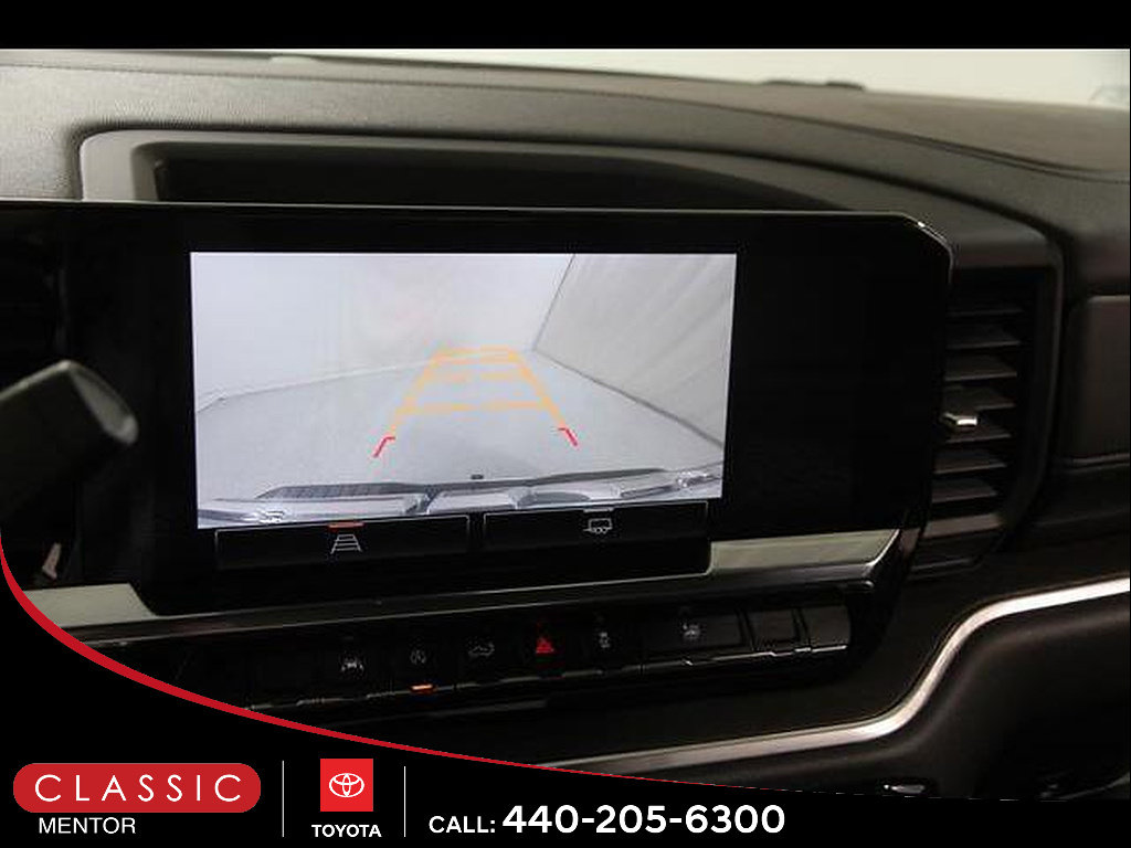 Used 2025 GMC Sierra 1500 SLT AWD/4WD image 13