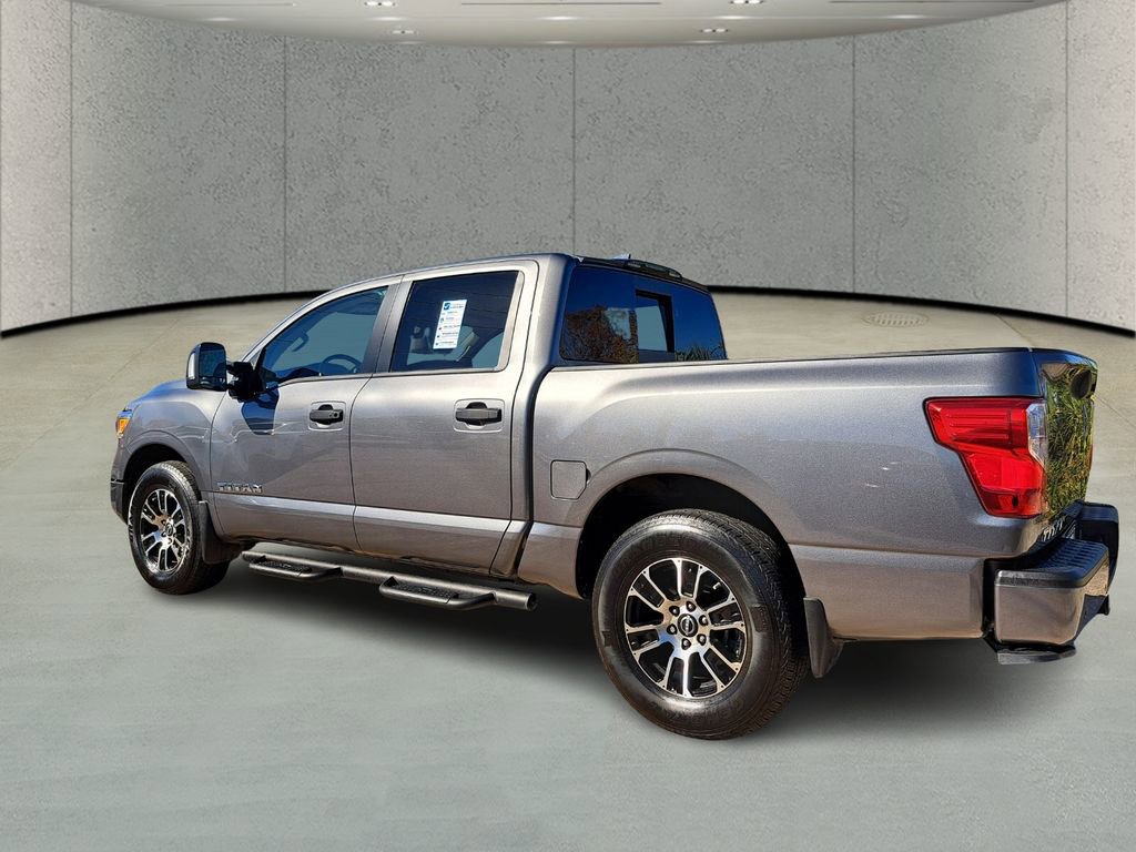 Used 2024 Nissan Titan SV w/ SV Convenience Package image 6