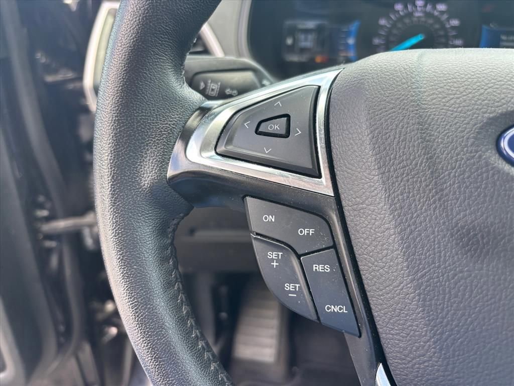 Used 2024 Ford Edge SEL AWD/4WD image 15