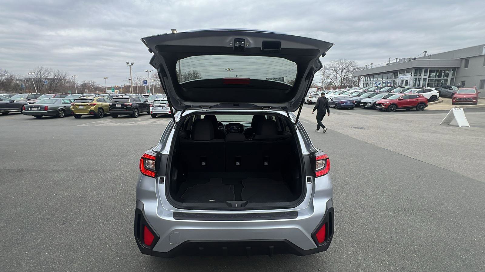 Used 2024 Subaru Crosstrek 2.0i AWD/4WD image 27