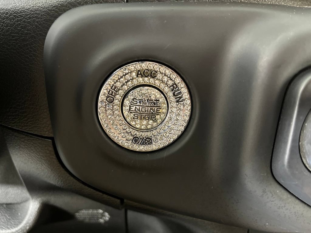 Used 2018 Jeep Wrangler Unlimited Sport S AWD/4WD image 33