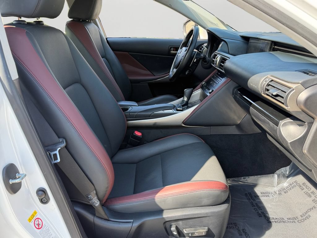 Used 2017 Lexus IS 200t w/ Navigation System Package RWD image 7
