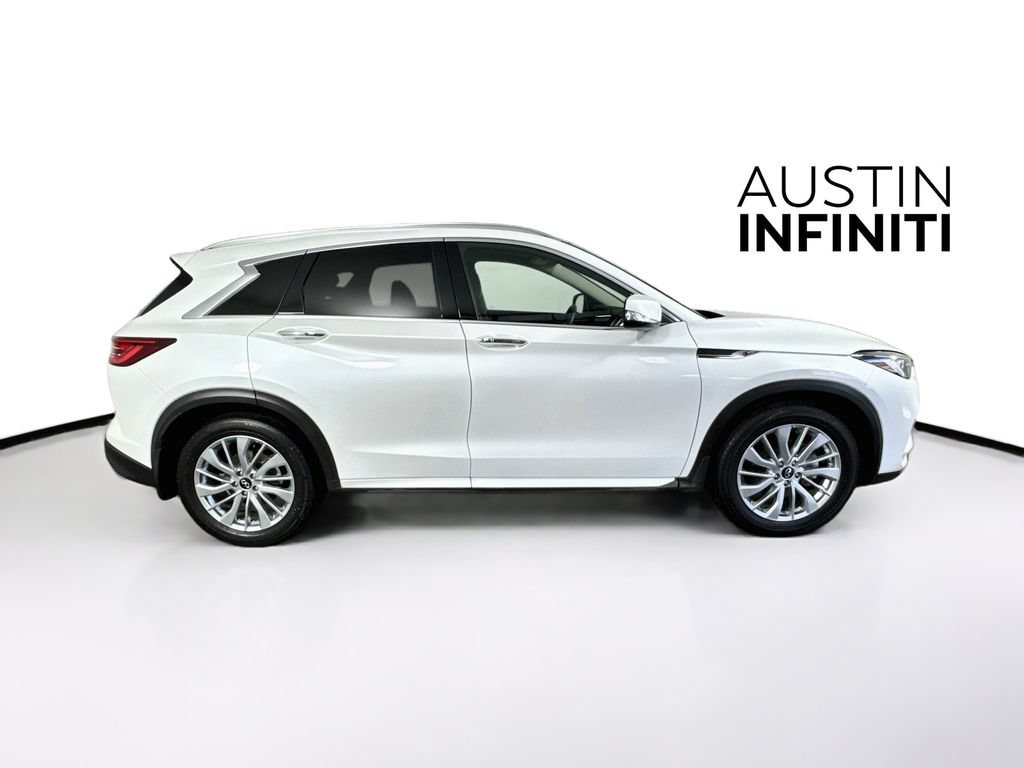 Certified 2023 INFINITI QX50 Luxe FWD image 11