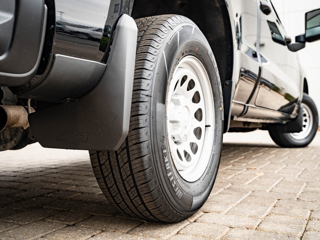 Used 2024 Chevrolet Silverado 1500 W/T w/ WT Value Package image 44