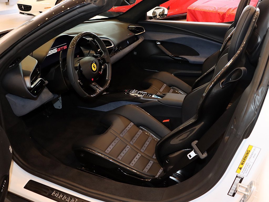 Certified 2025 Ferrari 296 GTS image 4