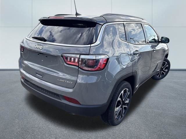 Used 2022 Jeep Compass Limited image 4
